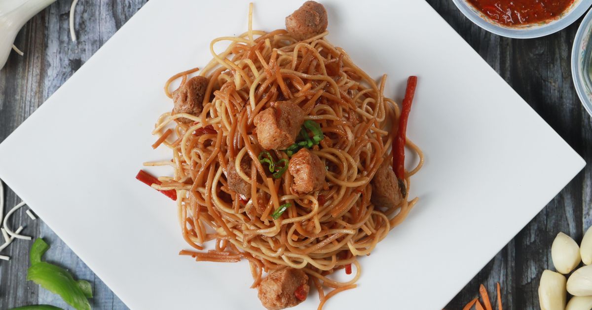 Soya Hakka Noodles image