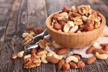 5 Heart-Healthy Nuts for Inspiring Recipes