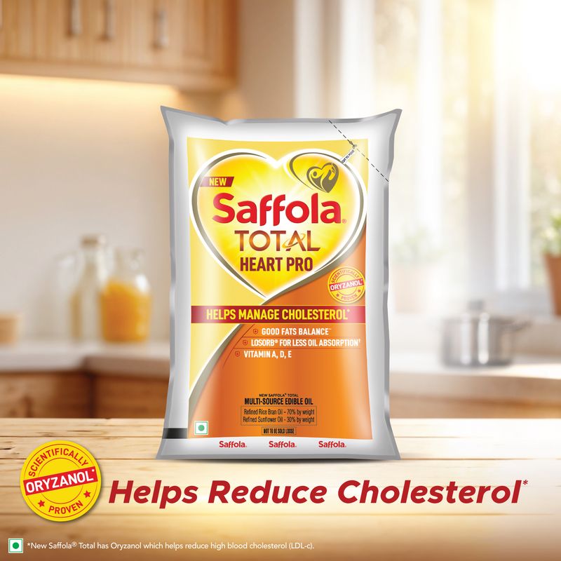 Saffola Total Oil | Heart Pro | Multi source Edible Oil (Blend of Refined Ricebran oil & Refined Sunflower oil) | Power of 6 | Helps Manage Cholesterol | 1 Litre Pouch